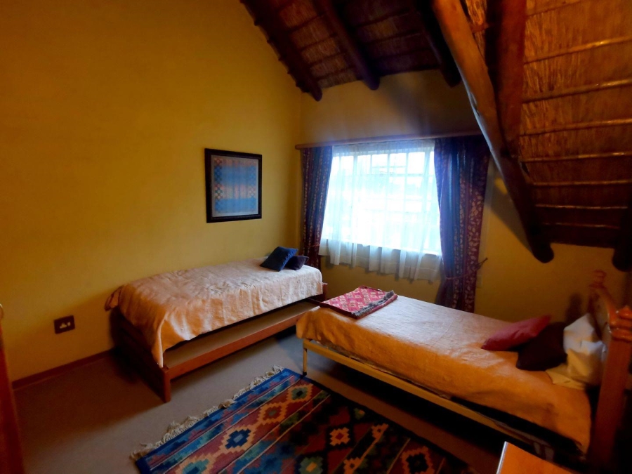 5 Bedroom Property for Sale in Mooivallei Park North West